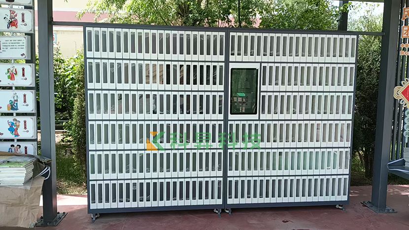 青海西寧小區(qū)智能圖書借還柜